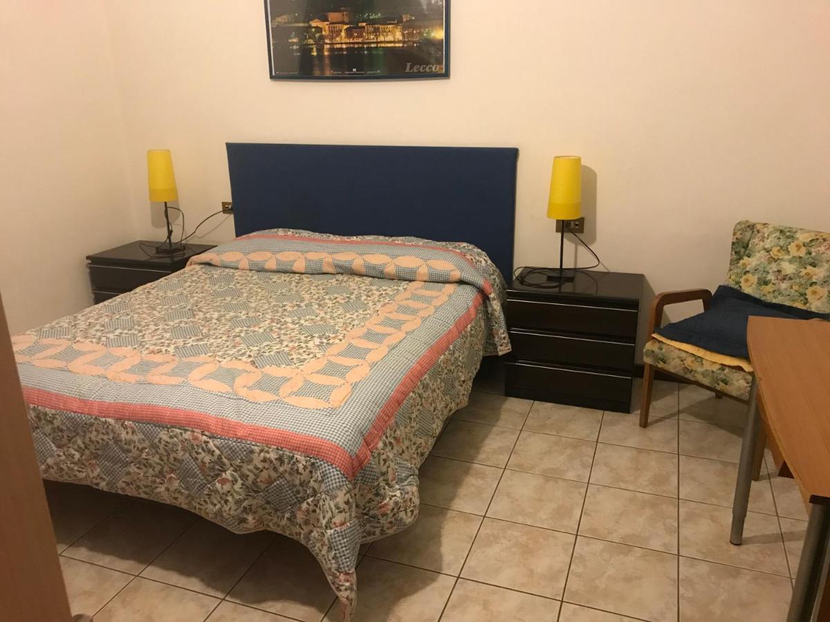B&B " Guzzi - Inn " Манделло-дель-Ларио Экстерьер фото